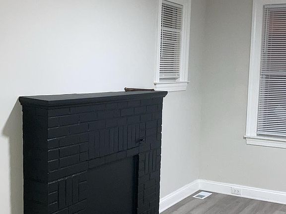 5th image of 515 Lebaum St SE