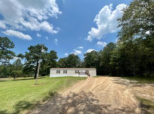 1884 Freeman Town Rd, Richton, MS 39476