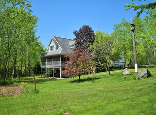 27 Maplewood Rd, Newport, ME 04953