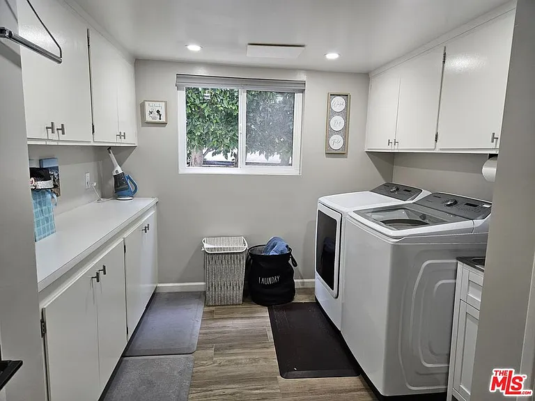 5652 Glenford St — Photo 32