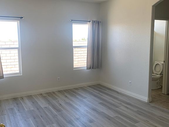 4th image of 13926 Gale Dr