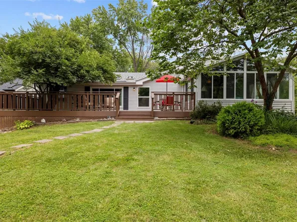 1068 N Shore Dr, Catawissa, MO 63015