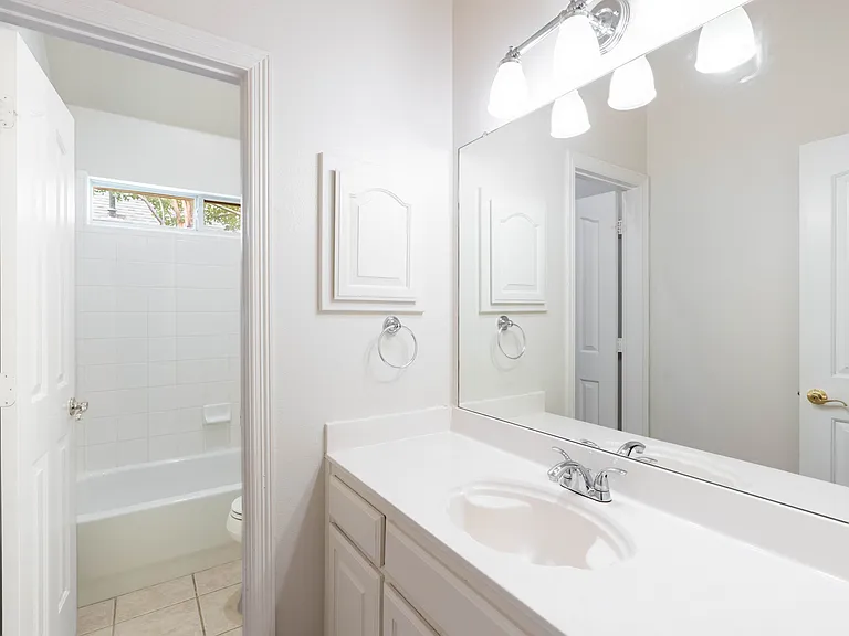 11990 Cobblestone Dr — Photo 8