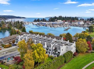10459 Resthaven Dr #118, Sidney, BC