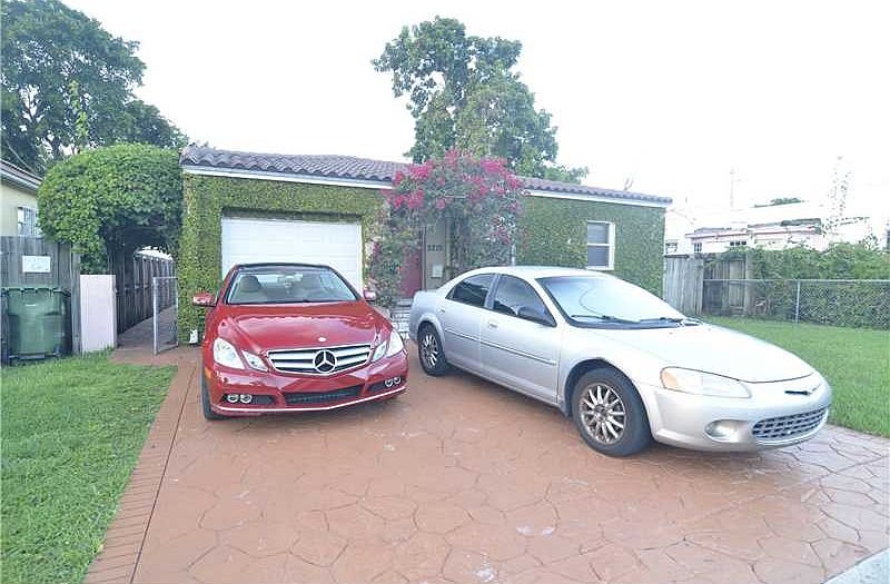 1st image of 2215 SW 21st Ter
