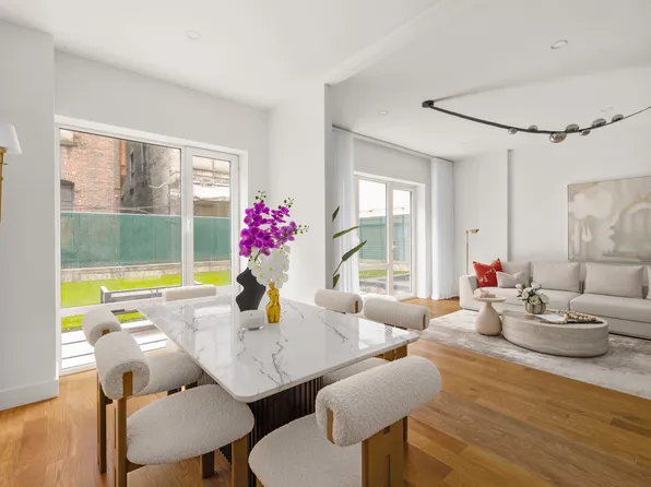 427 East 90th Street TOWNHOUSE image 1 of 19