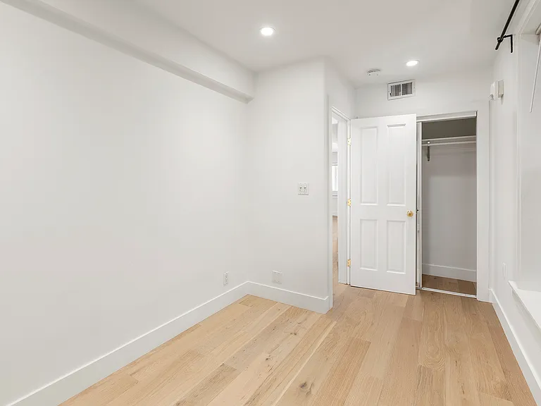 1424 Grove St #A — Photo 13