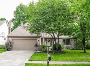 800 Summertree Ln, Columbus, OH 43081