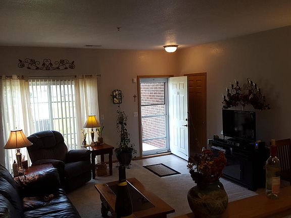 2nd image of 10010 66th Ave #5-1