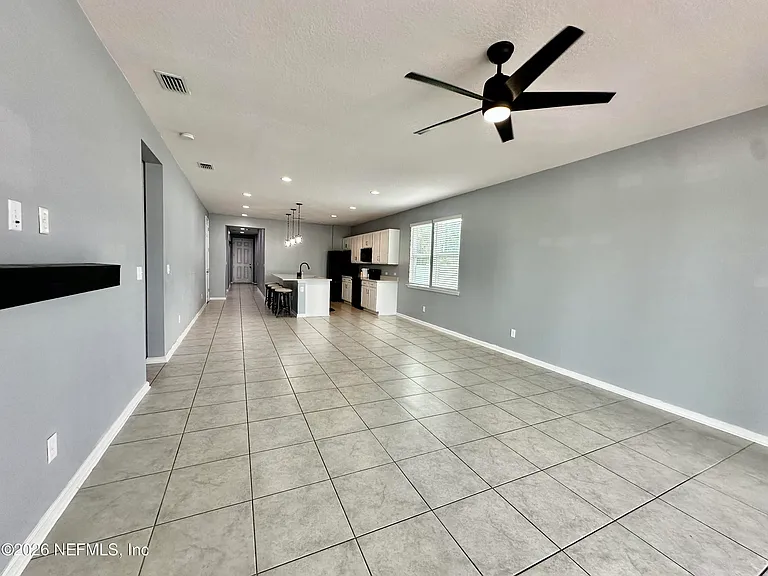1443 Tropical Pine Cv — Photo 9