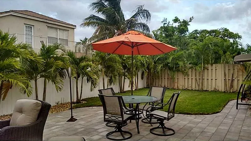 4 bed, 2200 sqft, $3,650 — Photo 2