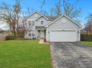1876 Cambridge Dr, Carpentersville, IL