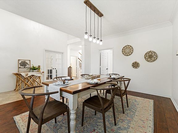 5th image of 1726 Summergate Dr