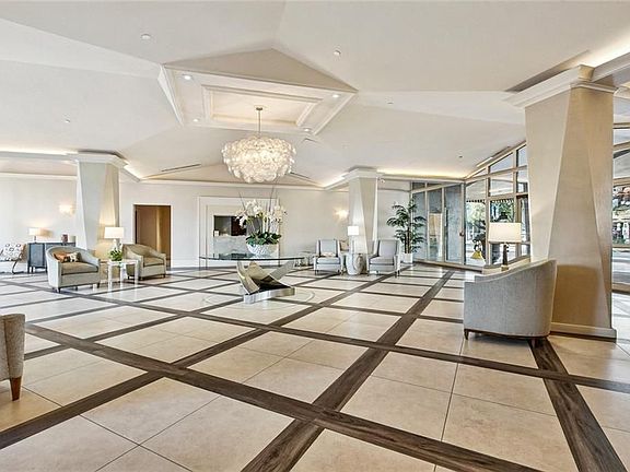 3rd image of 2100 Saint Charles Ave #7MN