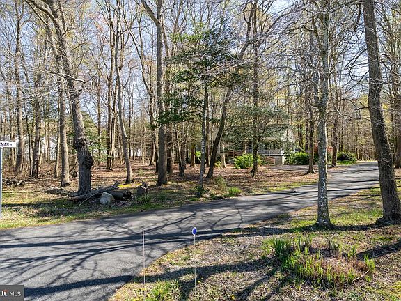 2nd image of 37172 Brickman Ln