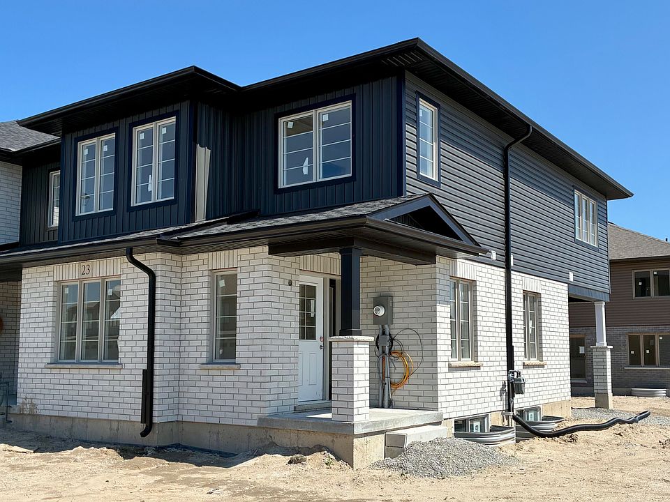 1st image of 169 Queen St W Lot 19