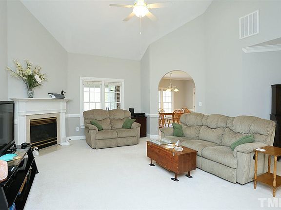 5th image of 358 Forest Oaks Dr