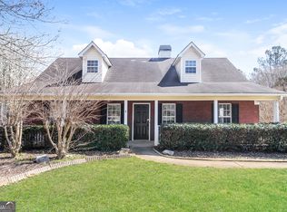 136 Leguin Forest Dr, Locust Grove, GA 30248