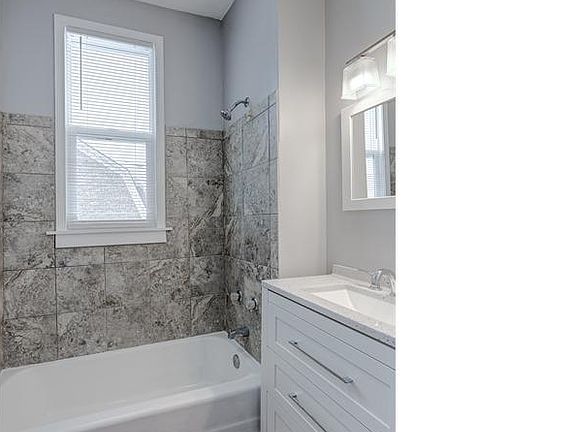 3rd image of 6535 S Washtenaw Ave #2