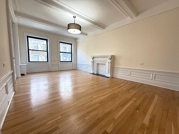 3rd image of 150 W 80th St APT 4B