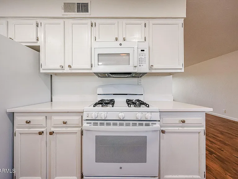 1111 E Turney Ave #27 — Photo 21