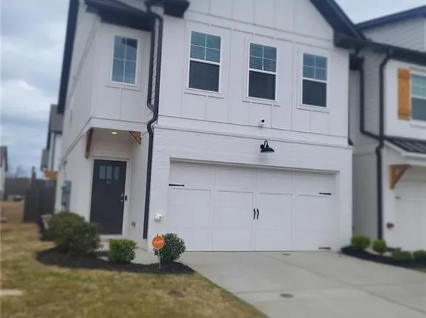 80 Garrison Dr, Winder, GA 30680