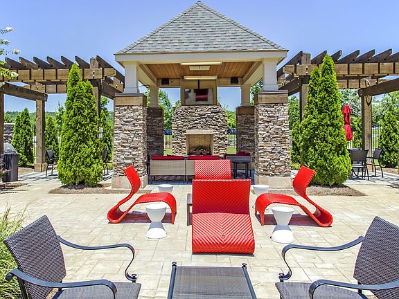 5th image of 251 London Pkwy #512