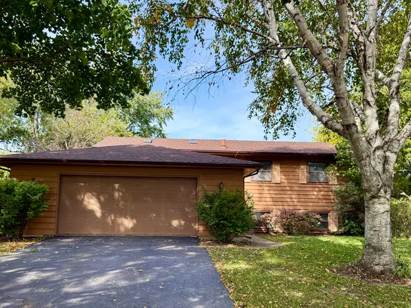 818 Horne St, St Charles, IL 60174