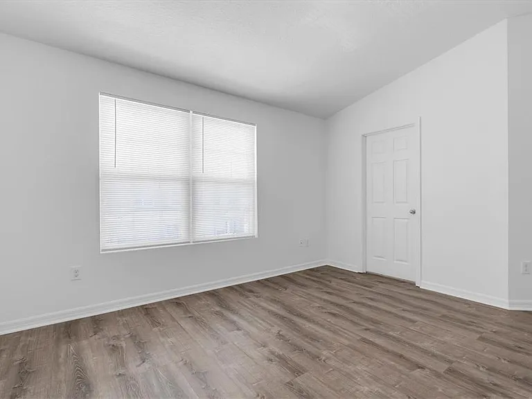 4057 71st Ter N — Photo 16