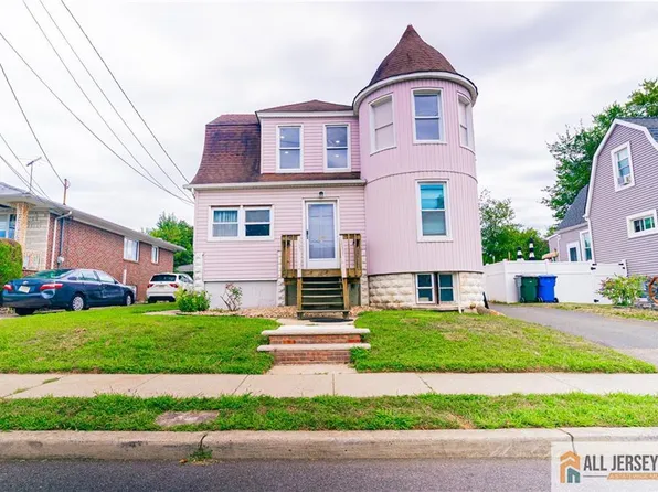 88 Hornsby St, Fords, NJ 08863