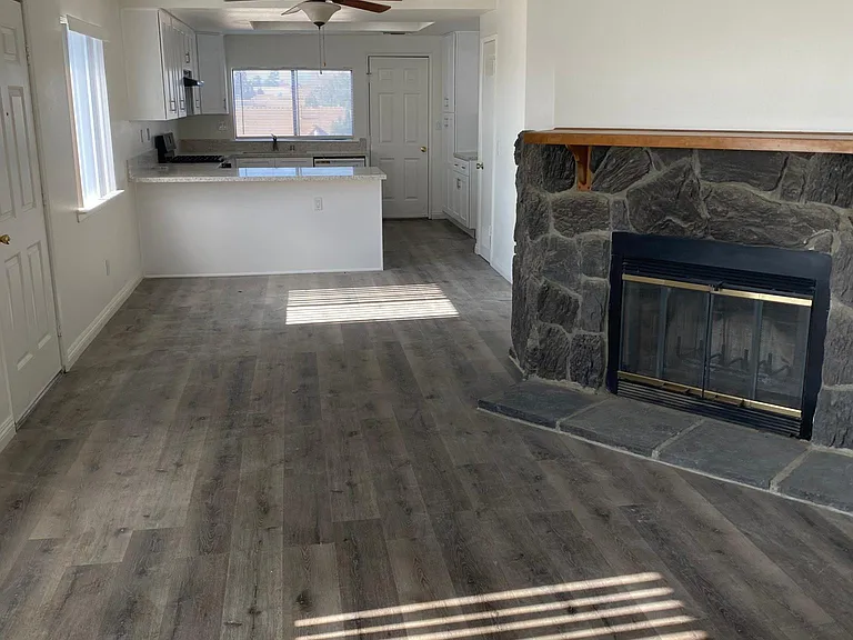 16188 Olive St #D — Photo 2