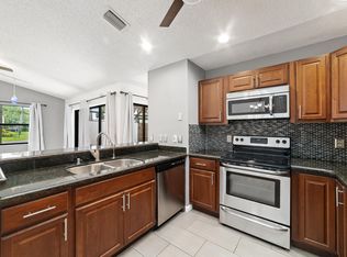 9090 SW 21st St APT A, Boca Raton, FL 33428