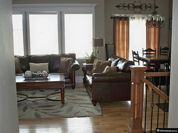 2nd image of 3432 Homestead Ave