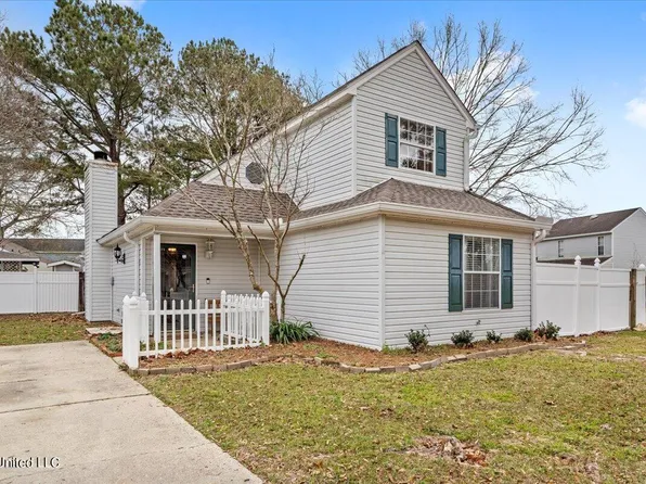 13511 Windridge Dr, Gulfport, MS 39503