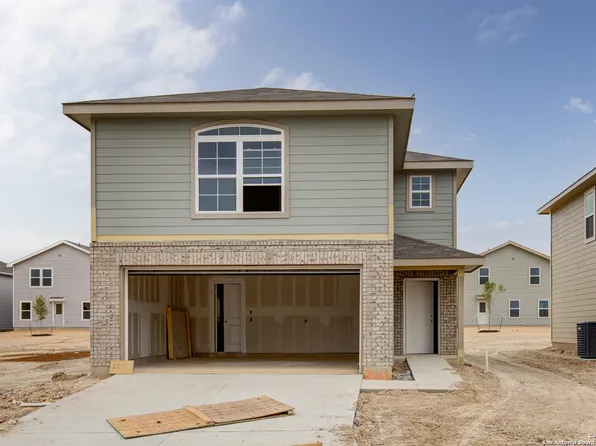 2211 Dry Moss Pass, San Antonio, TX 78224