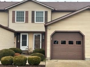 532 Topaz Ln, Brunswick, OH