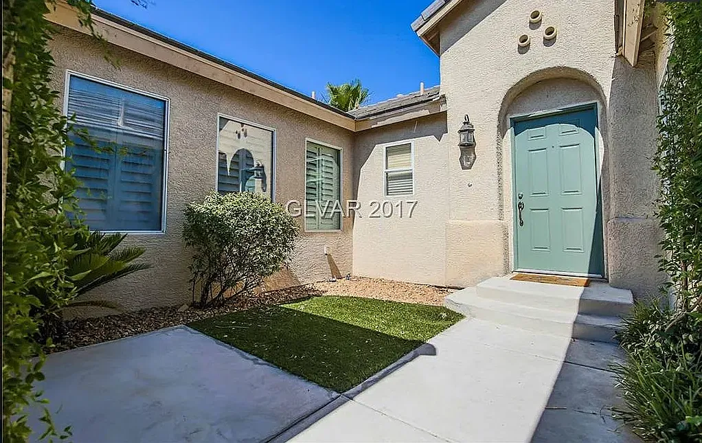 2567 Orangeglory Dr — Photo 1