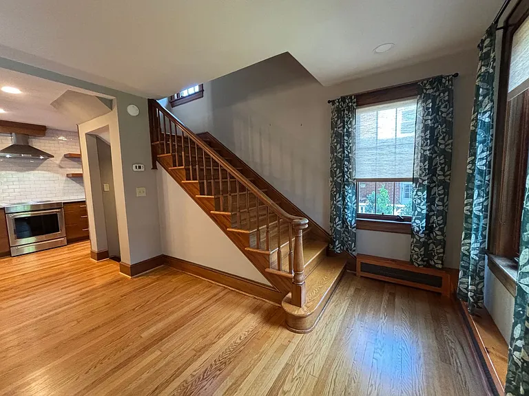 2412 Alberta Ave SW — Photo 29