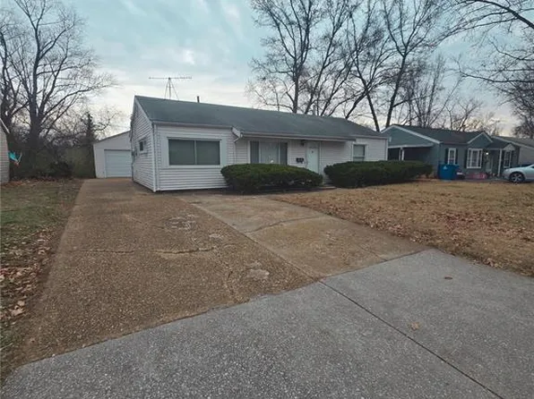 9808 Lorna Ln, Saint Louis, MO 63136