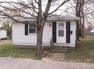 505 McKinley Ave, Carterville, IL 62918