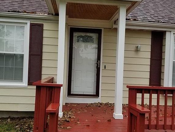 2nd image of 7019 Sycamore Ave