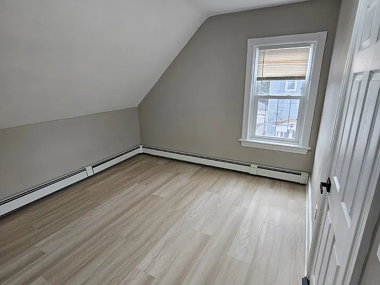 100 Linwood Ave #3 — Photo 18