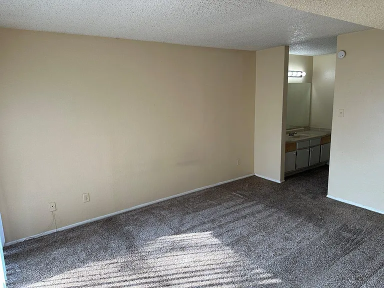12244 Bob White Dr #122 — Photo 3