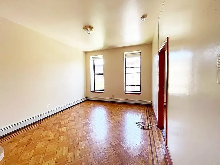 624 Willoughby Ave #3 — Photo 7