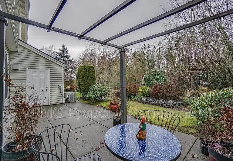 1810 SE 112th Pl — Photo 30