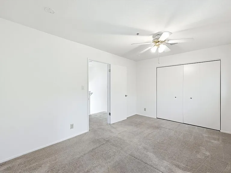 264 W California Ave #C — Photo 9