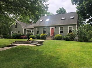39 Flat Rock Rd, Branford, CT 06405