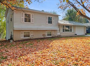 2N345 Diane Ave, Glen Ellyn, IL 60137