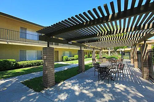 1640 W Ball Rd — Photo 11
