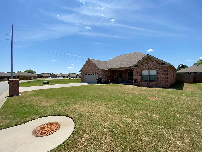 1317 Puritan Dr — Photo 5